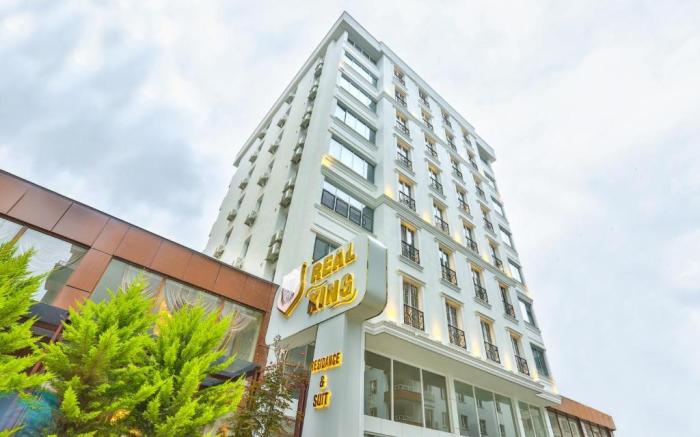 Real King Suite Hotel
