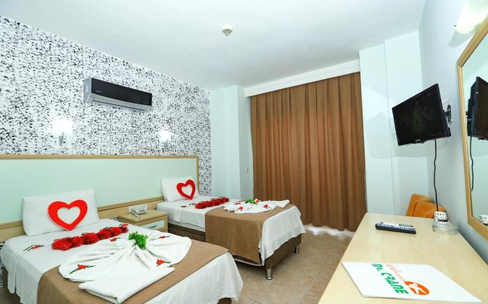 Mr Crane Hotel
