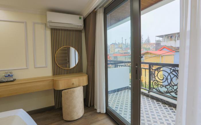 Tom Central Homestay