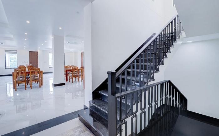 Super Townhouse Oak FRI Dehradun Formerly Hotel EL Portrait