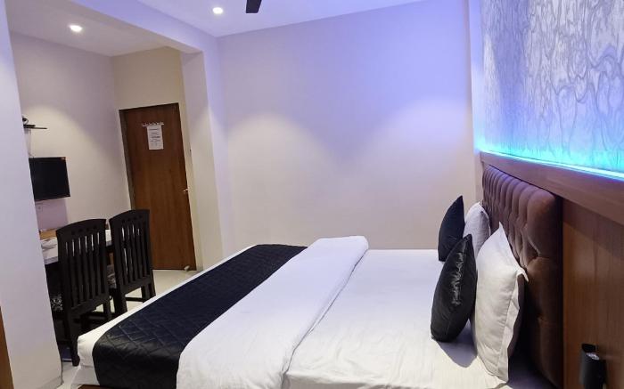Hotel Ruby Lodging And Boarding