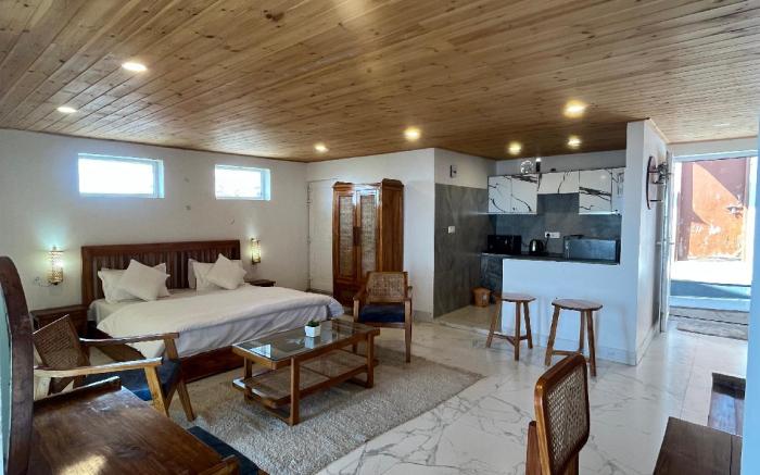 Trim Cottage By Lehriyat Retreats