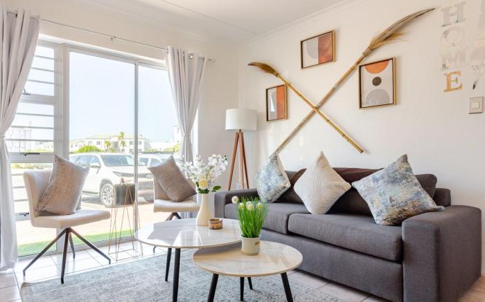 Caline-V Luxury beach Front Flat