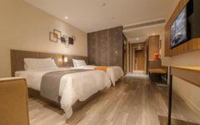 Home Inn Plus Nanning Dongge Road Guangxi TV Station