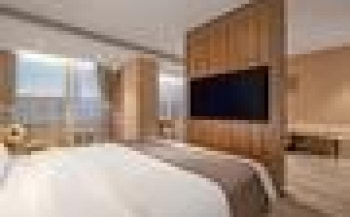 Home Inn Plus Linyi Mall Campus Town