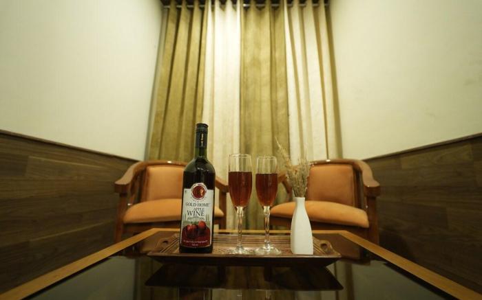 Swiss Cottage - 4 BHK with Garden | Parking | Wifi