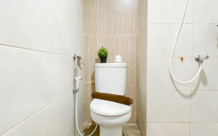 Good Studio Room Grand Dhika City Apt By Travelio