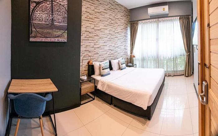 Penny - Farthing Pool Villa