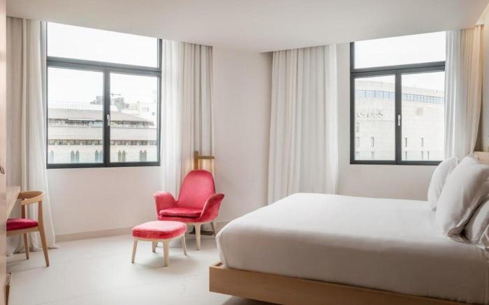 45 Times Barcelona Hotel