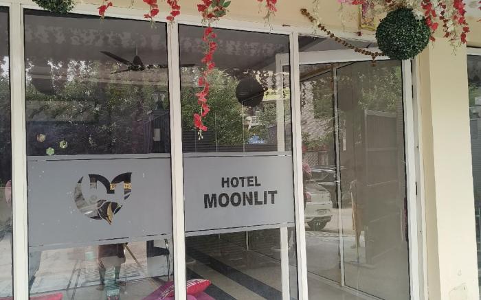 Hotel MoonLit