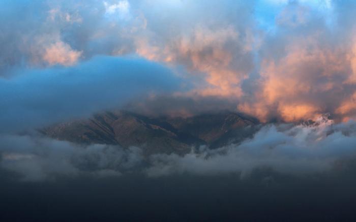 SIXI GOLDEN SUNRISE SOUND SLEEP HOTEL