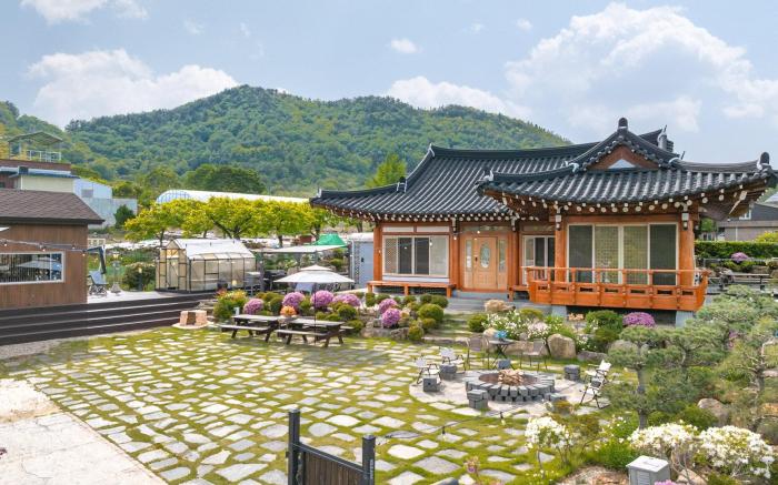 Yeosu Elon Pension