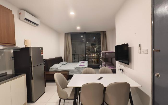 AEON MAll The PODIUM HomeStay E36B @4PAX