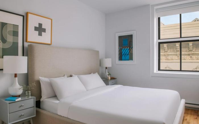 Sonder Le Victoria Apartments Old Montreal