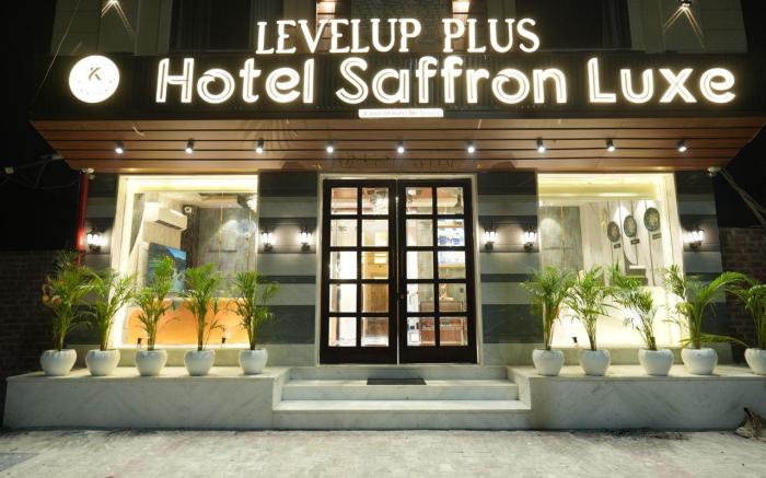 Levelup Plus Hotel Saffron Luxe
