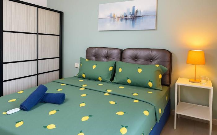 R&F Seaview 4Bed by SC Homestay / CIQ Bridge View