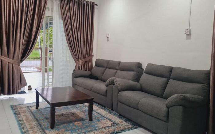 Anjung Vacation Home No 01