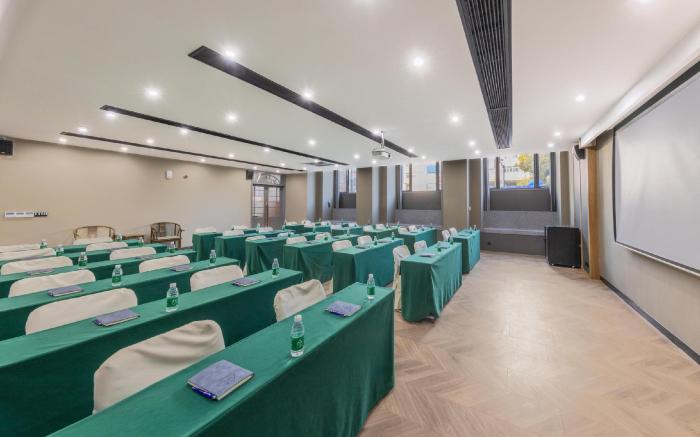 Atour S Hotel Xuzhou Suning Plaza Huaihai Road