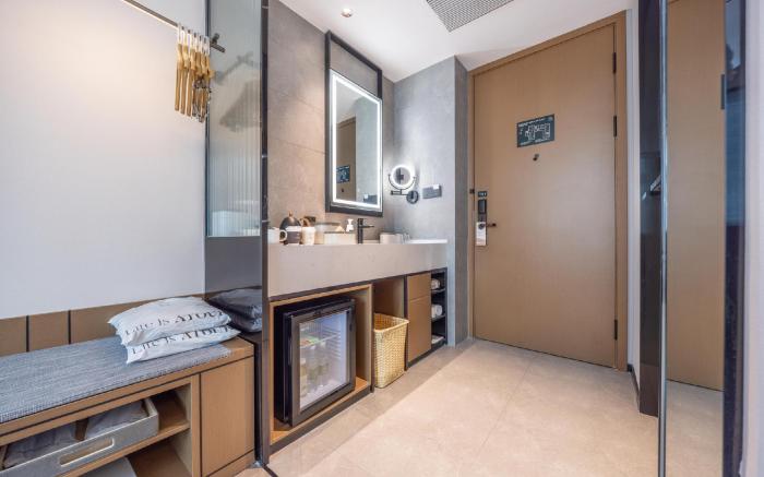 Atour Hotel Yangzhou Shouxihu Wenchang Middle Road