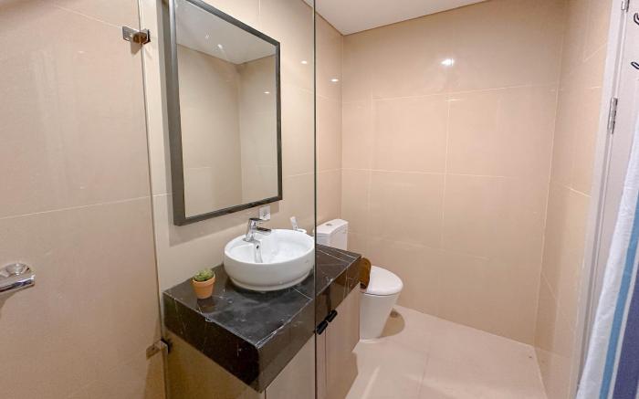 Good Design 1BR Grand Sungkono Lagoon By Travelio