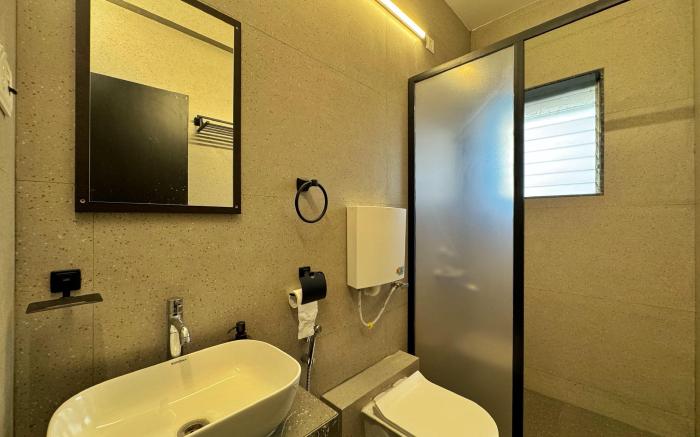Khushi Home - Valley View Retreat