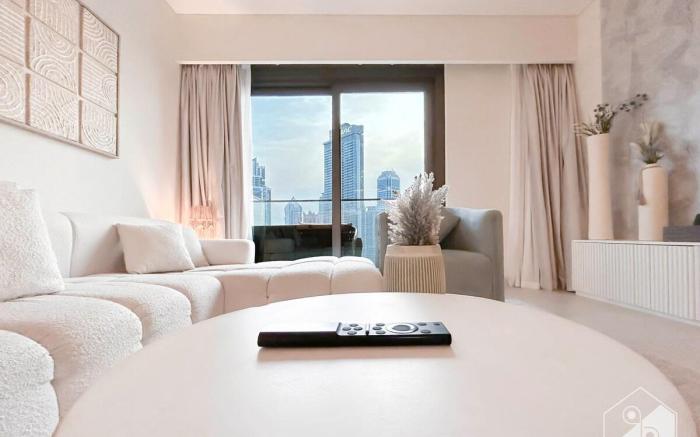 Luxury at Burj Crown Downtown with Stunning Views