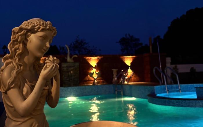 iconic villa 