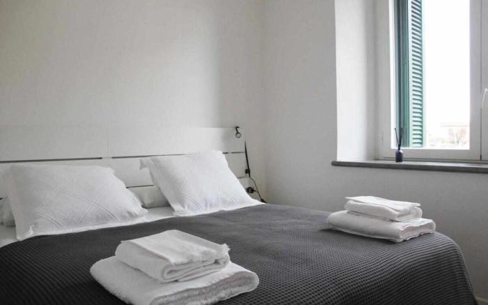 Waterfront balcony - I Grani 1 -Resort Style Suite