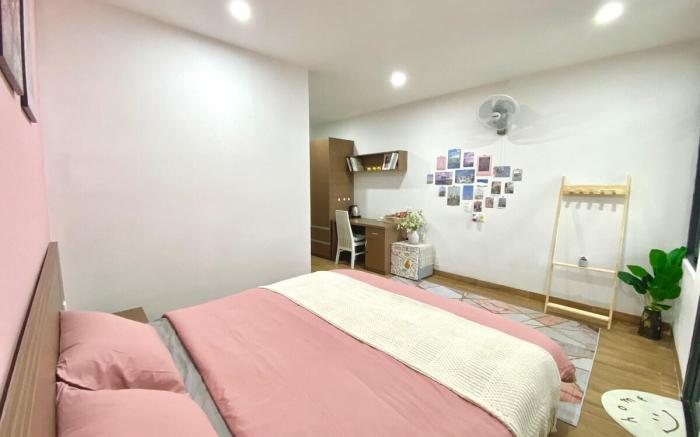 PINA * PINK room with King bed