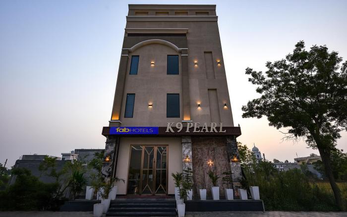 FabHotel K9 Pearl