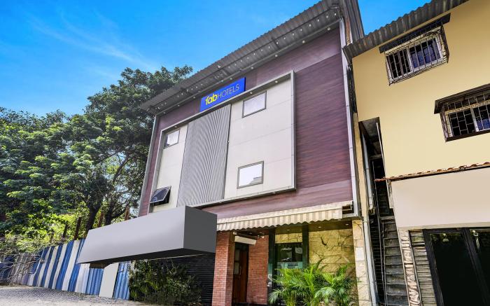 FabHotel Saineel - Nr. Juhu