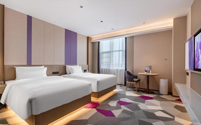 Lavande Hotel Suizhou Wuyue Plaza