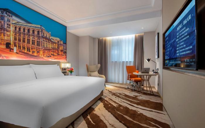 Vienna Hotel Hubei University Wuchang River Xujiapeng Metro Station