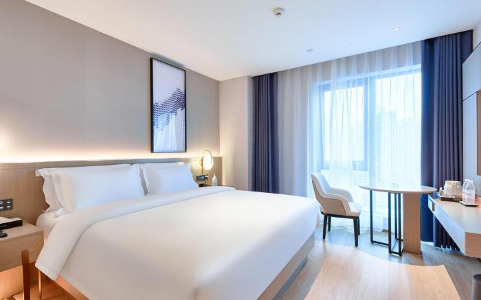 Lavande Hotel Wuhan Longhu Paradise Walk Guangxia Metro Station