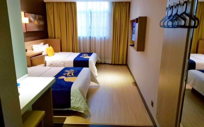 7 Days Inn Macheng Plaza