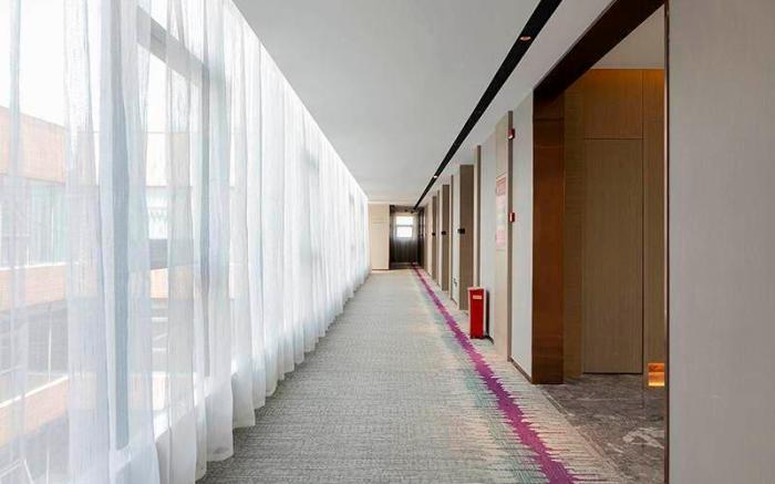 Lavande Hotel Wuhan Optics Valley Third Road