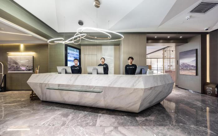 Atour X Hotel Lanzhou West Railway Station Wanhui Plaza