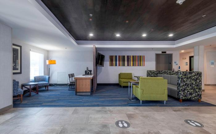 Holiday Inn Express Hotel & Suites Petersburg/Dinwiddie By IHG