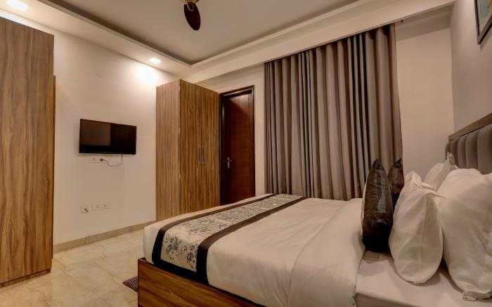 Hotel GreySky Residency
