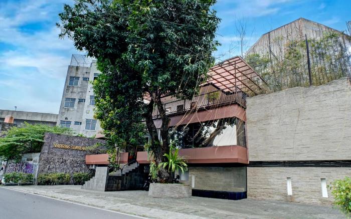 Collection O near MRT Cipete Raya formerly Terogon
