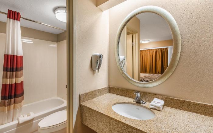 Red Roof Inn Kalamazoo West - Western Michigan U