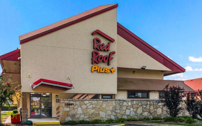 Red Roof PLUS+ Nashville North - Goodlettsville