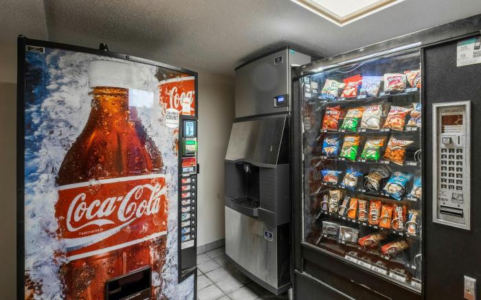 Red Roof PLUS+ Pittsburgh East - Monroeville