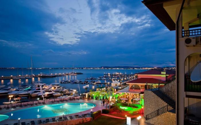 PORTO PARADISO Apart Complex