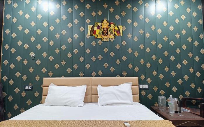 Ayodhya Palace Hotel & Restaurant