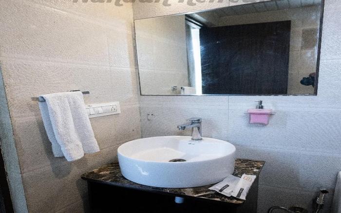 Nandan Retreat