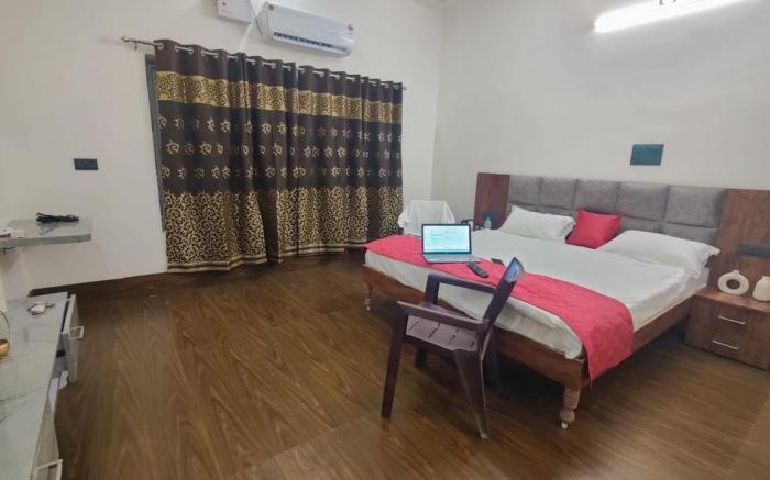 Geetatri Luxury Homestay