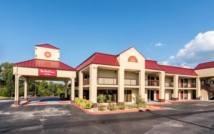 Red Roof Inn & Suite Clinton, TN
