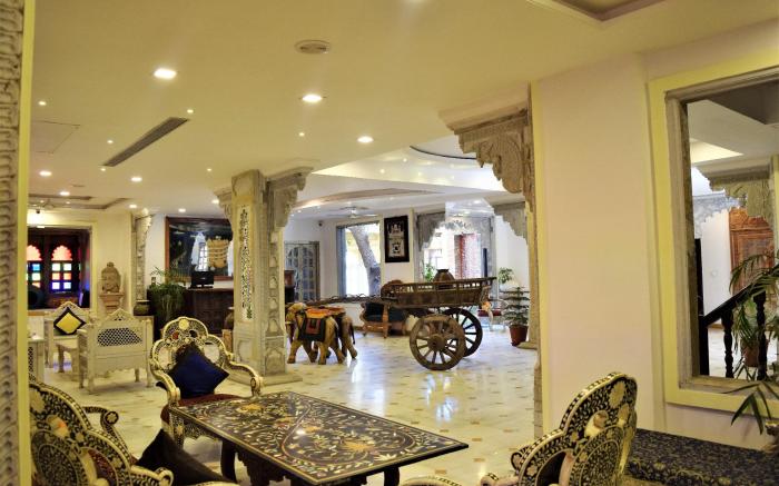 Bloom Boutique I Lake Pichola