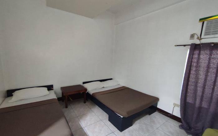 Green Ridge Apartelle